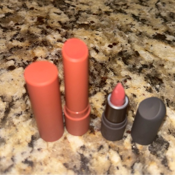 Lipstick Bundle - Picture 3 of 4